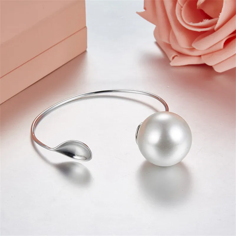 

Fits Monaco Jewelry with Ladies Jewelry Party Gift Charm 925 Sterling Silver Inlaid Zircon Spoon Pearl Bracelet Fashion