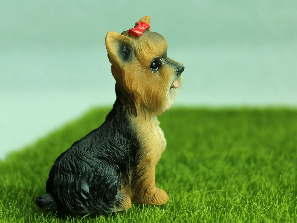 

1pcs Mini Schnauzer Dog Miniature Fairy Garden Figurines Landscape Bonsai Resin Crafts Mini Garden Home Toy Gifts Decorations