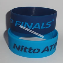 200 шт/партия индивидуальные темно-синий сплошной браслет логотип белый debosed цвет заполняющий силиконовый браслет и браслеты для рекламного подарка