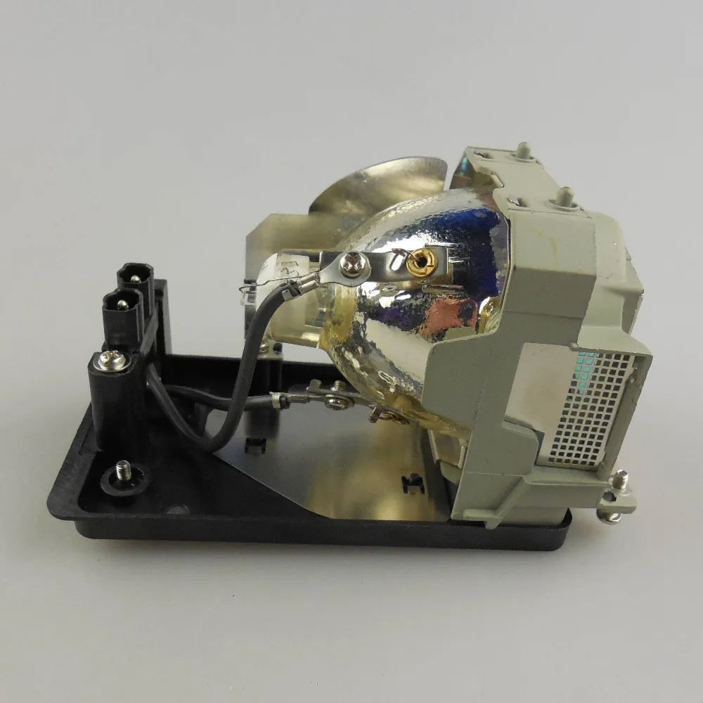 

Replacement Projector Lamp TLPLW27G for TOSHIBA TDP-T250J / TDP-TW300J