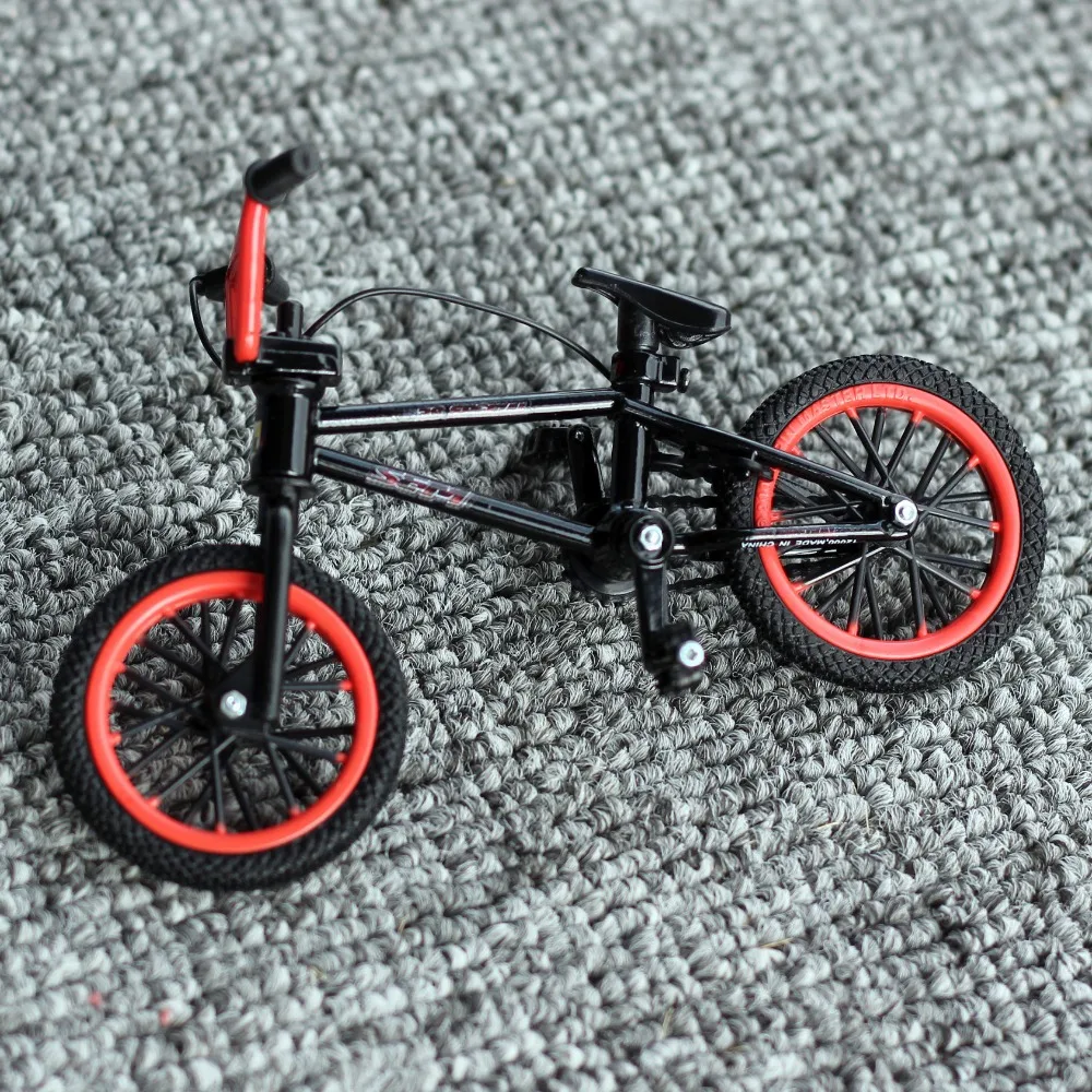 Игрушка велосипед