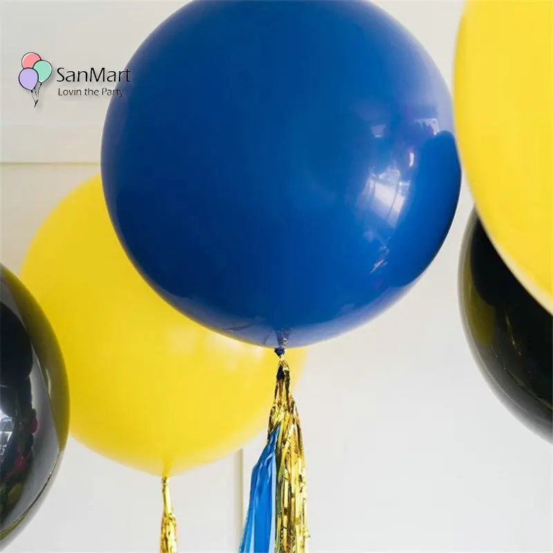Giant Balloons (9)