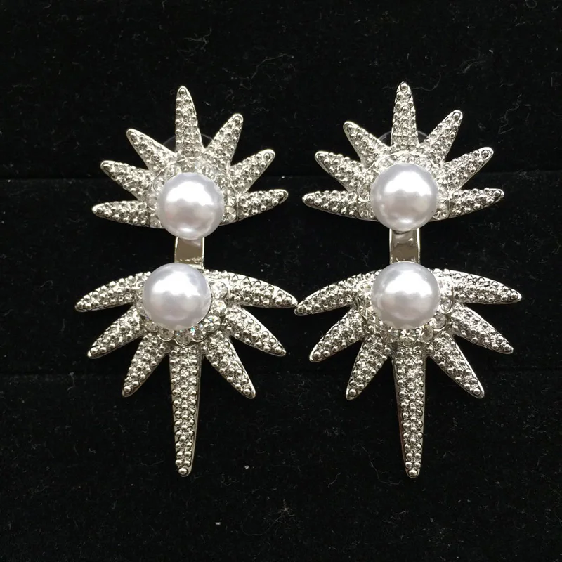 

Fashion Micro paved Shinny Crystal pearl sunflower design stud earrings women statement jewellery