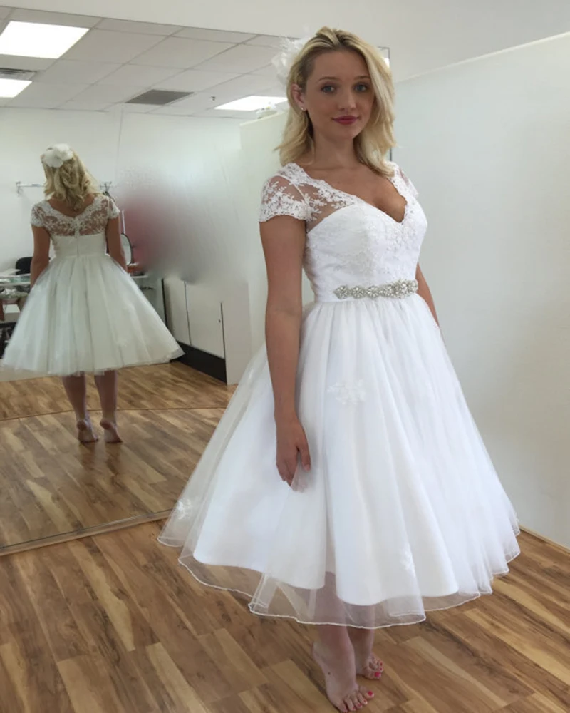 

Elegant Robe De Mariee Sexy Tea Length Lace Organza Cap Sleeve A Line Short Wedding Dresses Beach Bridal Gowns