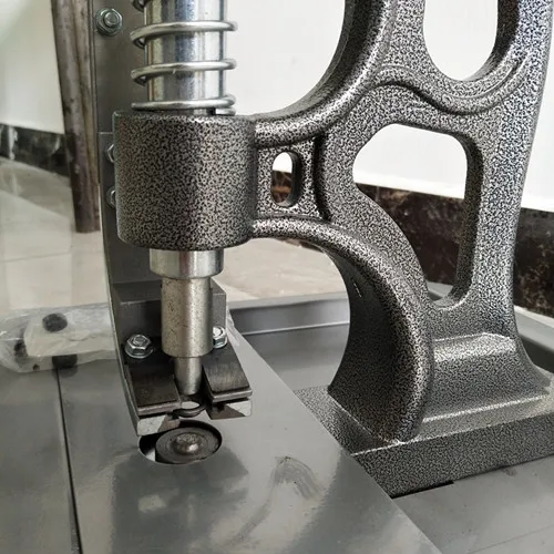 

small newly designed semi-automatic eyelet machine / grommet machine