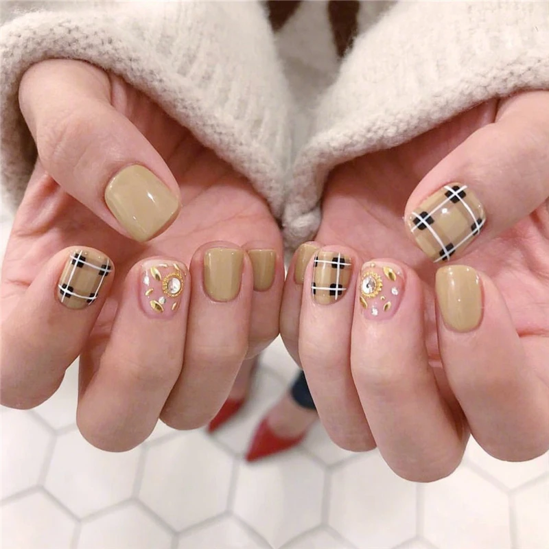 British style Cute pure color lattice pattern with rivet decoration 3d fake nails Japanese lady full nail tips bride false nails