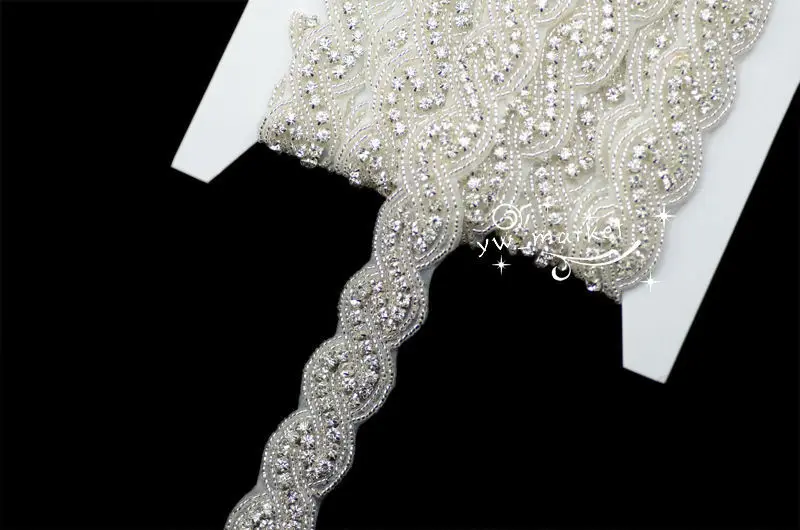 

one yard crystal rhinestones beaded trim applique Iron On bridal dress Garment Accessories x 1 yard (a8016)