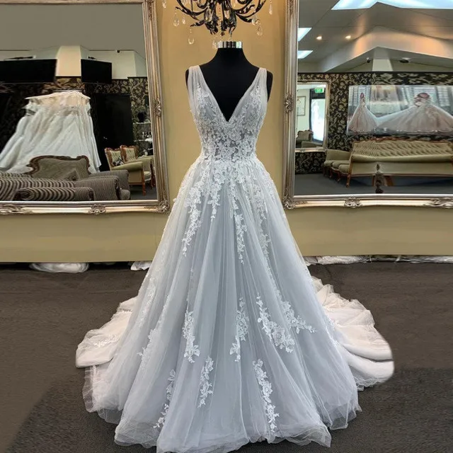 

Elegant Long Prom Dresses 2019 V Neck Floor Length A Line Lace Applique Formal Gown Women vestido de festa vestido formatura