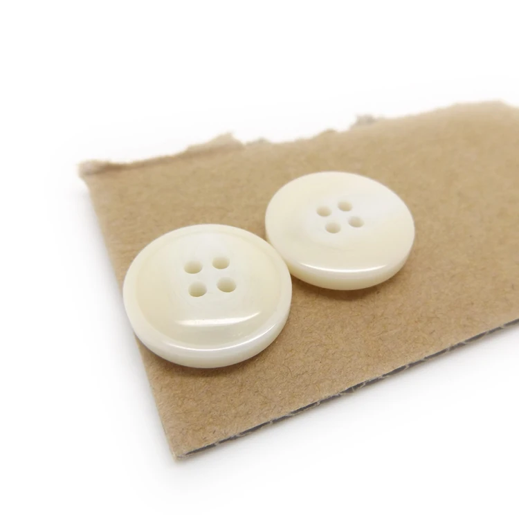 Free shipping 30pcs/lot High-grade resin 4-holes beige white pattern suit buttons trench coat 15mm/18mm/21.5mm | Дом и сад
