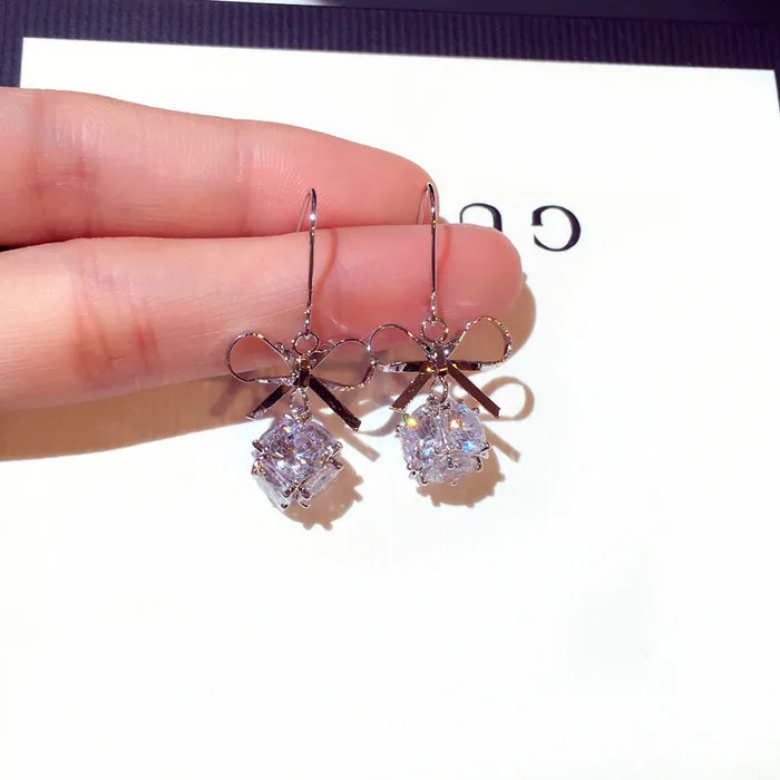 

Fashion New Hot Woman Drop Earrings Shiny Ball Cute Bowknot Dangle Earring Trendy Accessories Jewelry