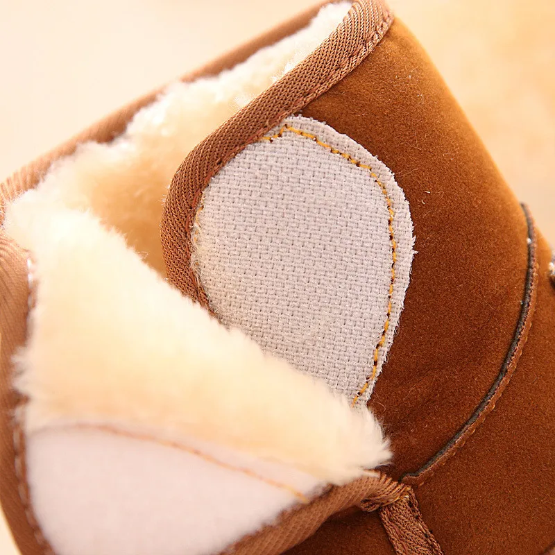 Зимние ботинки для маленьких девочек; толстые теплые детские зимние ботинки для мальчиков; модные зимние ботинки на плоской подошве с Плюшевым Мехом; замшевая детская обувь