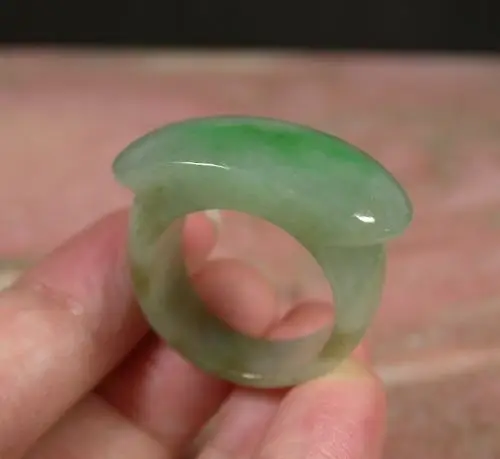 

2047 Natural A JADE Jadeite Saddle RING