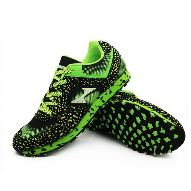 inside track shoes