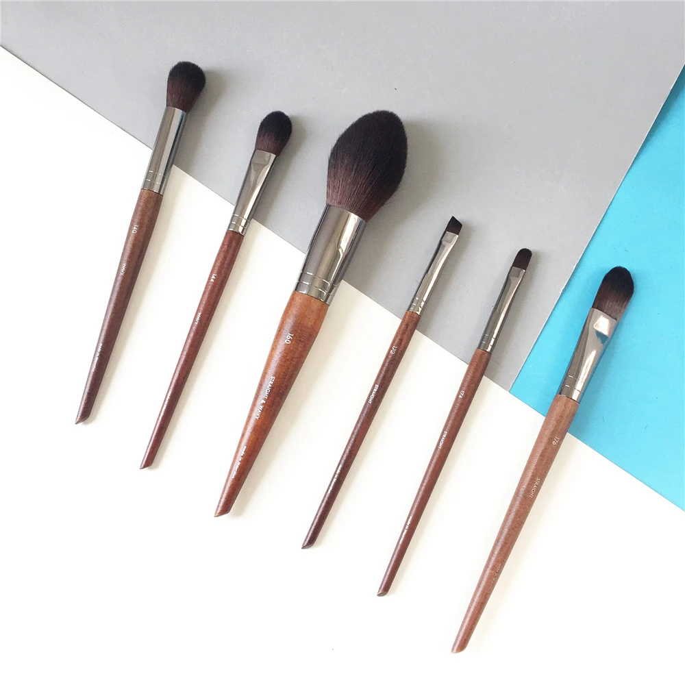 color corrector brush