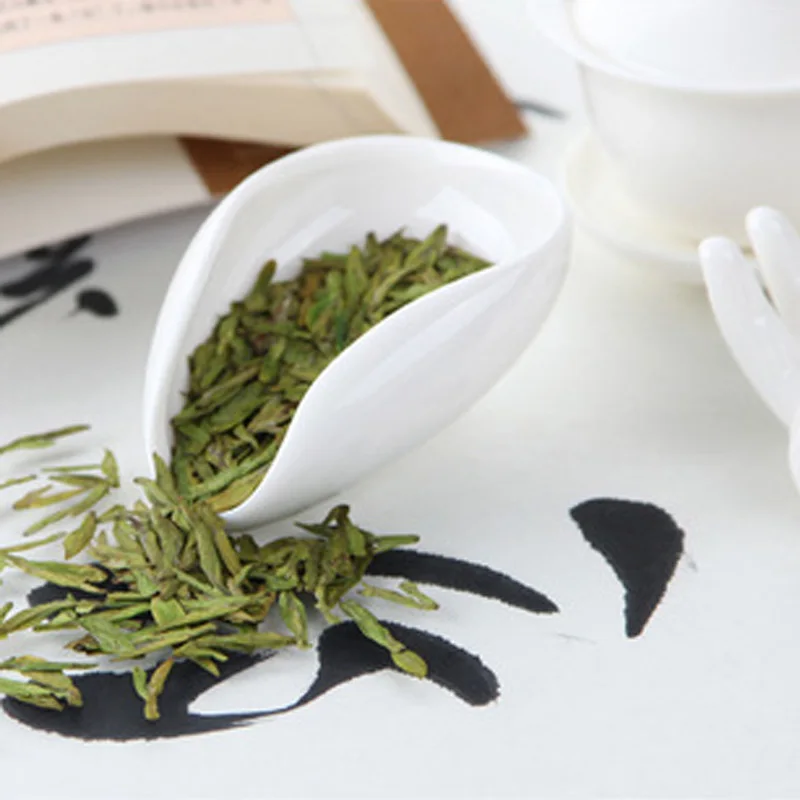 

1 PC White porcelain Cha He * Tea Presentation Vessel