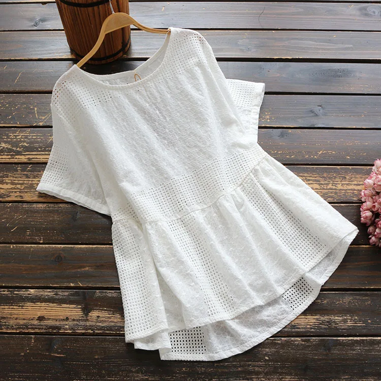 

6101 new summer women Japan style simple embroidery Hollow out T-shirt women solid color cotton loose t-shirt tops