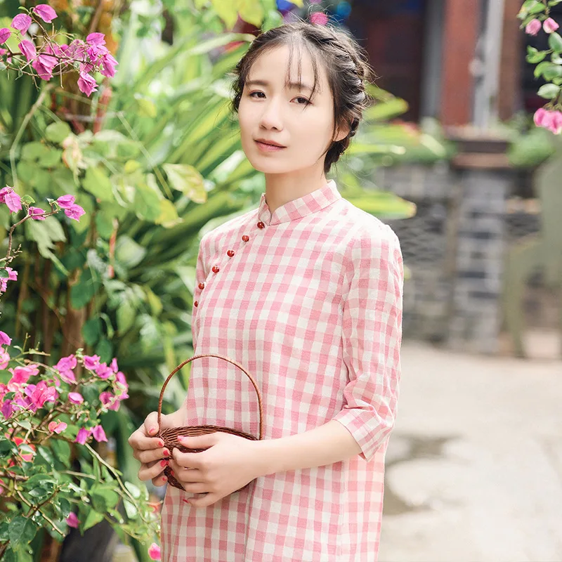 

Spring New Chinese Style Stand Collar Plaid Button Improved Cheongsam Literary Retro Straight Dress Female
