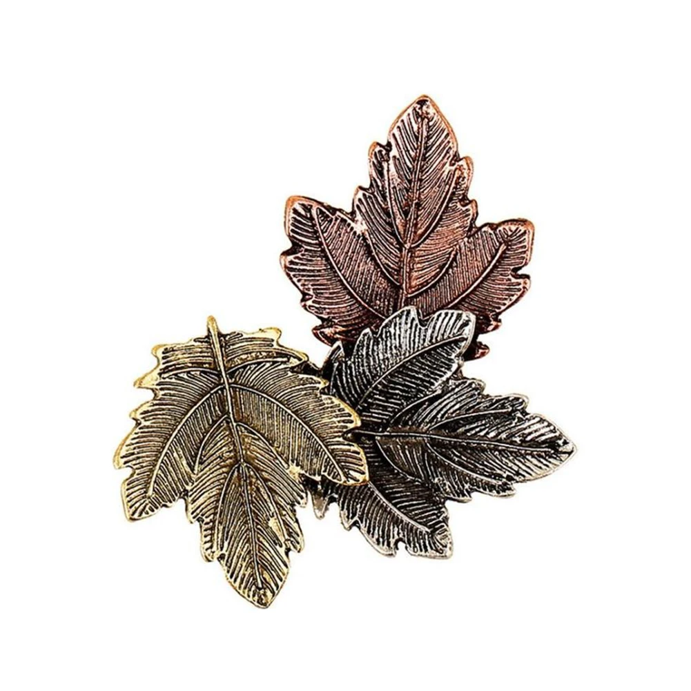 

Vintage Three Leaves Alloy Brooch Pin Scarf Sweater Dress Women's Decor Gift