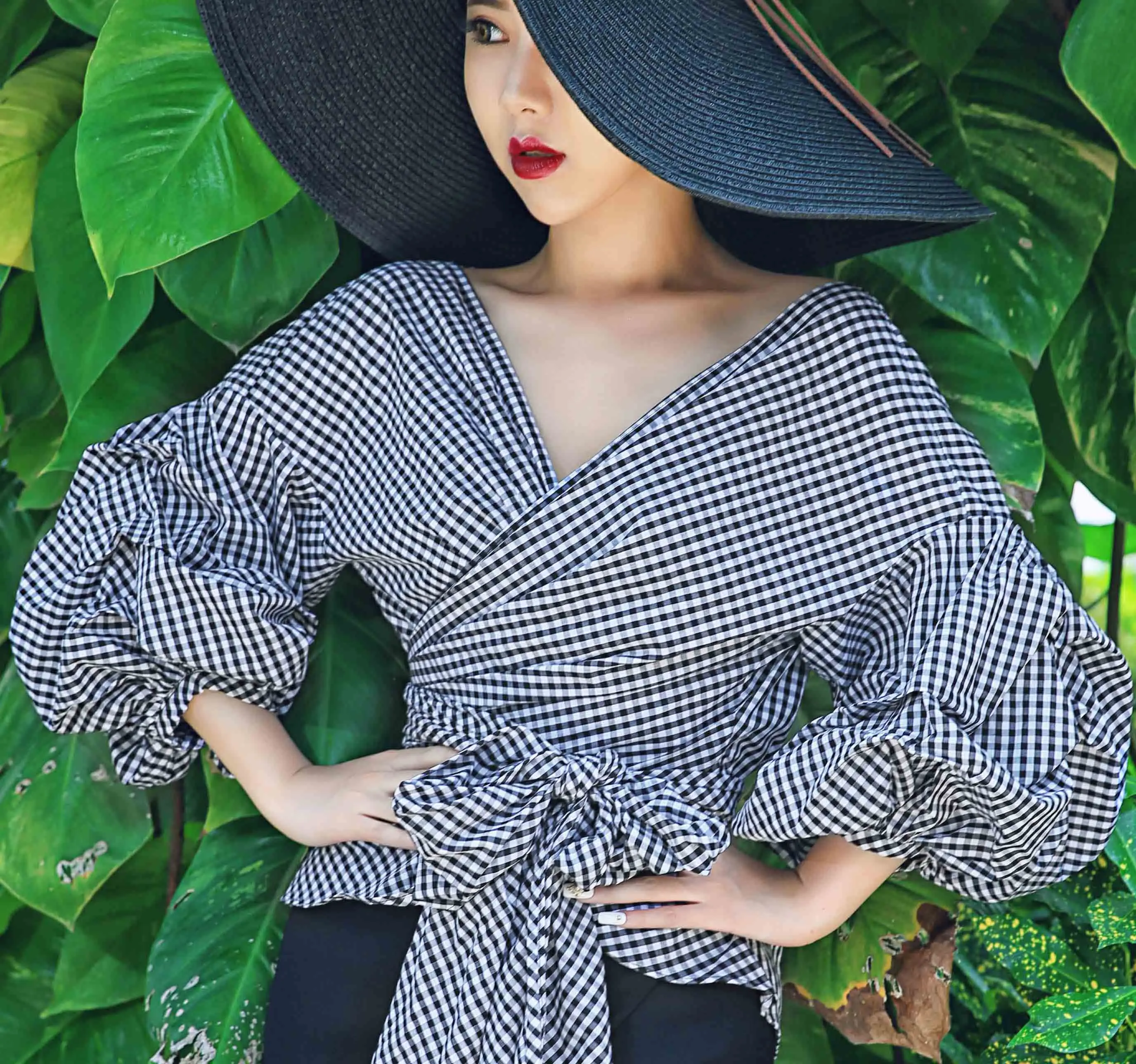 Buy Autumn New Arrival Luxury Runway V neck White Bubble Sleeve Shirt Women's