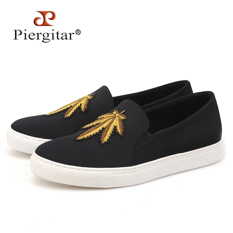 

Piergitar 2019 Spring/Summer New Handcrafted Maple leaves silk Men shoes Cotton Fabric Slip-on men's casual shoes men loafers