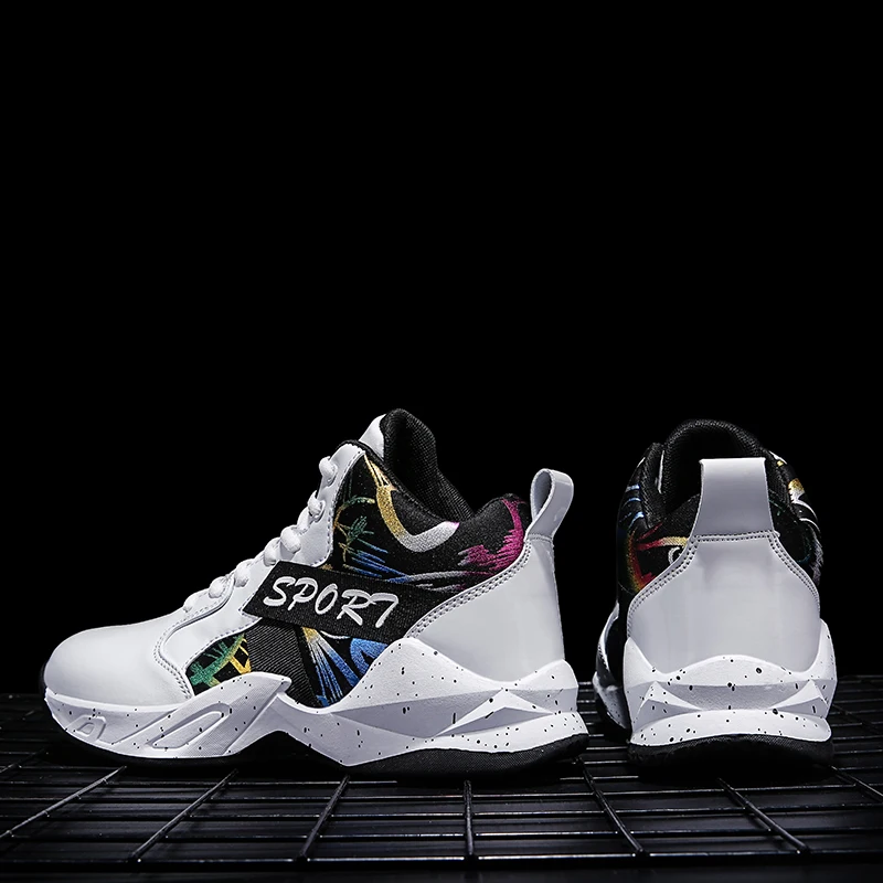 

The new cool basketball shoes, light shoes, soft and comfortable inside, fit the foot sports basketball shoes