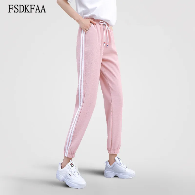 

2019 Sweatpants Women Casual Harem Pants Joggers Women Wide Leg White Striped Side Sweat Pants Streetwear Female Plus Size Pants
