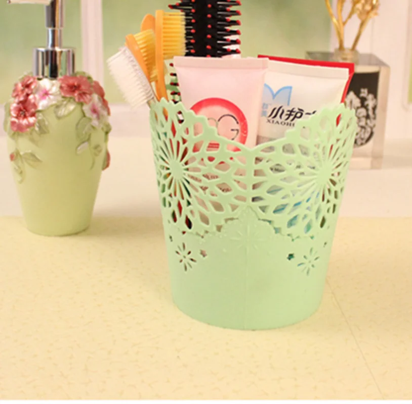 

Hollow Flower Brush Storage baskets Pot Holder Container Desk Organizer Gift
