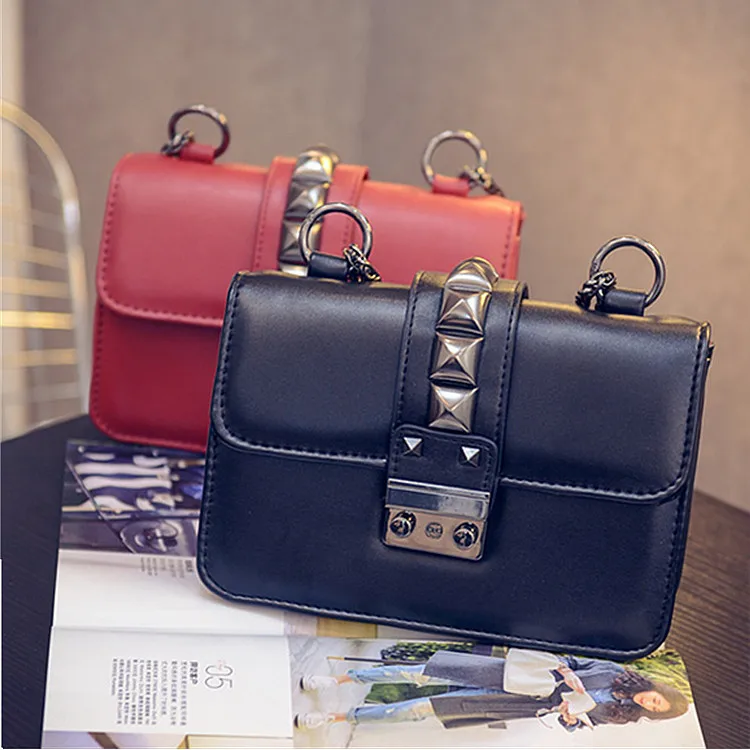 2017 Hot New Fashion Women Female Korean Rivets Chains Bag Small Solid Color Hasp Flap Bag