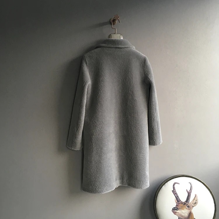 Discount Natural wool coats women warm jackets female turn down collar pockets single breasted wool overcoat 2018 autumn winter MOVAU0023 10