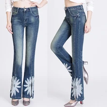Летние весенние женские расклешенные джинсы с вышивкой, осенние женские Отбеленные джинсовые брюки с вышивкой, брюки для женщин