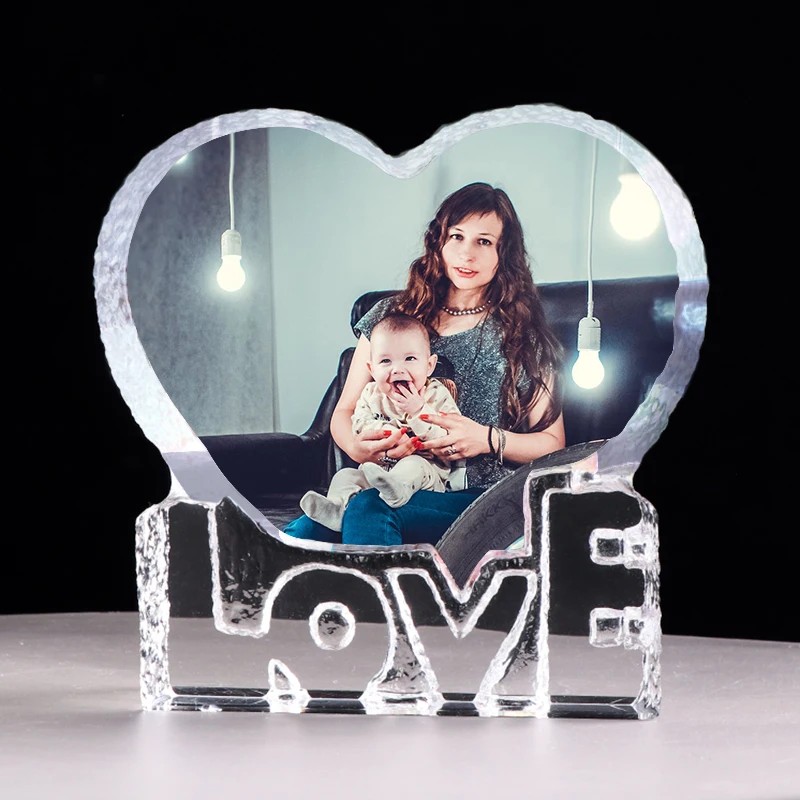 

Customized Love Heart Crystal Photo Frame Personalized Picture Frame Wedding Gift for Guests Birthday Souvenir Father's Day Gift