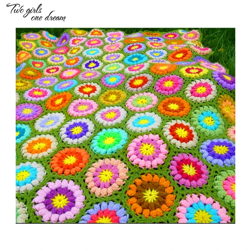 

Handmade hook sofa nap blanket carpet decoration Flower blanket Crocheted DIY piece splicing handmade tablemats wearable cape