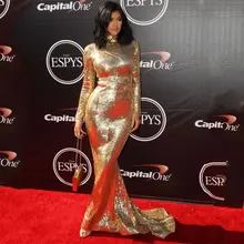 Кайли Дженнер с высоким воротом и длинными рукавами золотыми блестками кружевное длинное сексуальное красное ковровое платье русалка платье знаменитостей