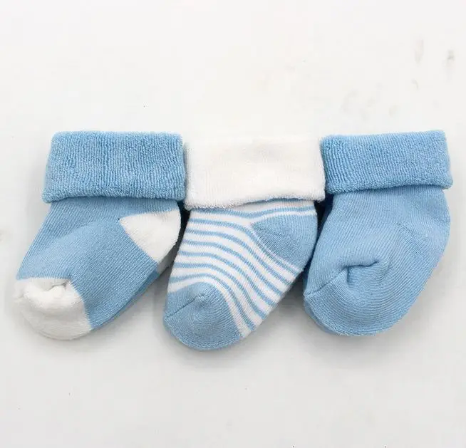 Носки для новорожденных мальчиков. Носочки для новорожденных. Детские носочки для новорожденных. Теплые носочки для новорожденных. Носочки для новорожденных.