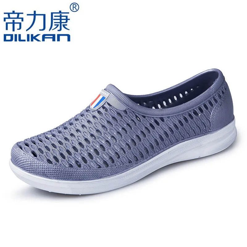 

Summer Casual Hole Shoes 2019 Outdoor Beach Swimming Breathable Slippers Flip Flops Men Skid Sandals Lightweight Flat Shoes