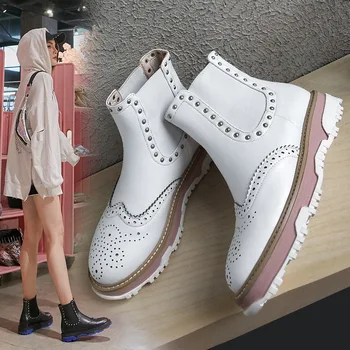 

EMMA KING 2020 New Genuine Leather Zapatos De Mujer European Winter Ankle Boots Women Rivet Studded Cut-out Flat Martin Boots