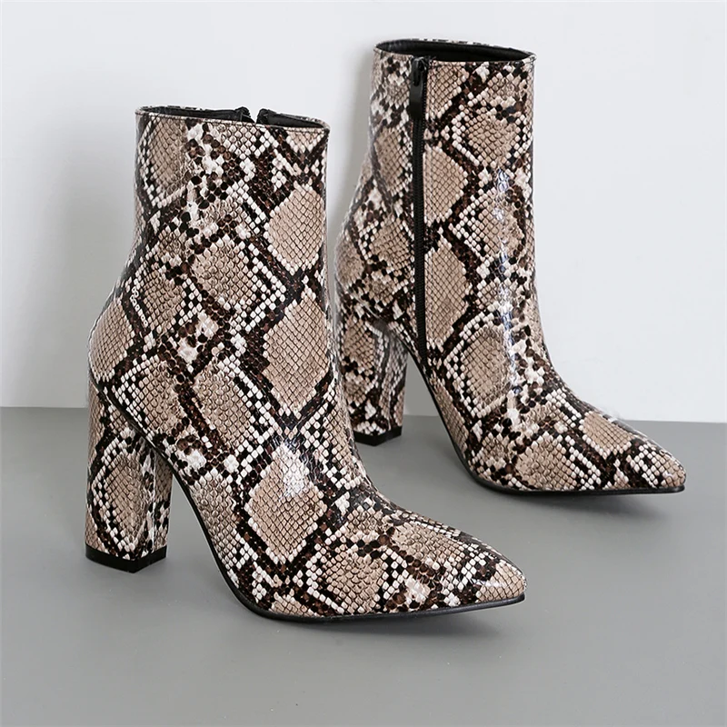 

2019 Fashion Women 10cm High Heels Fetish Stripper Boots Serpentine Ankle Boots Prom Snake Print Block Heels Chunky Brown Shoes