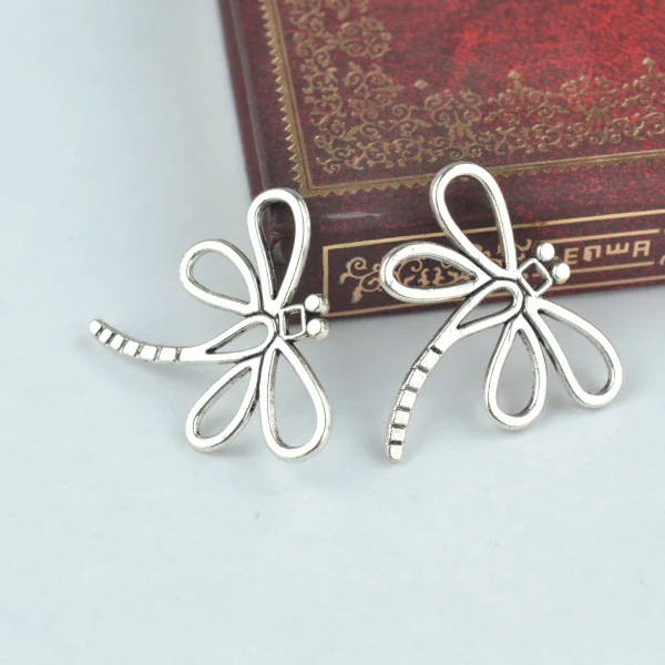 Tasa de descuento Abalorio de libélula de aleación de Zinc, colgante de plata tibetana vintage, productos de joyería, dijes, Diy, colgante para collar, pulseras D215, 15 Uds. 5gZw5dB1