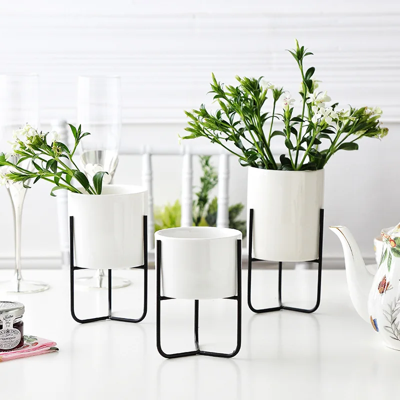 

Nordic style Golden Ceramics Iron Art Vase Minimalism Design Tabletop Flowepot Home Wedding Decorative For Livingroom Officeroom
