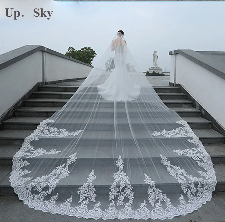 

4 Meter White/Ivory One Layer Beautiful Cathedral Length Lace Edge Wedding Veil With Comb Long Bridal Veil 2019