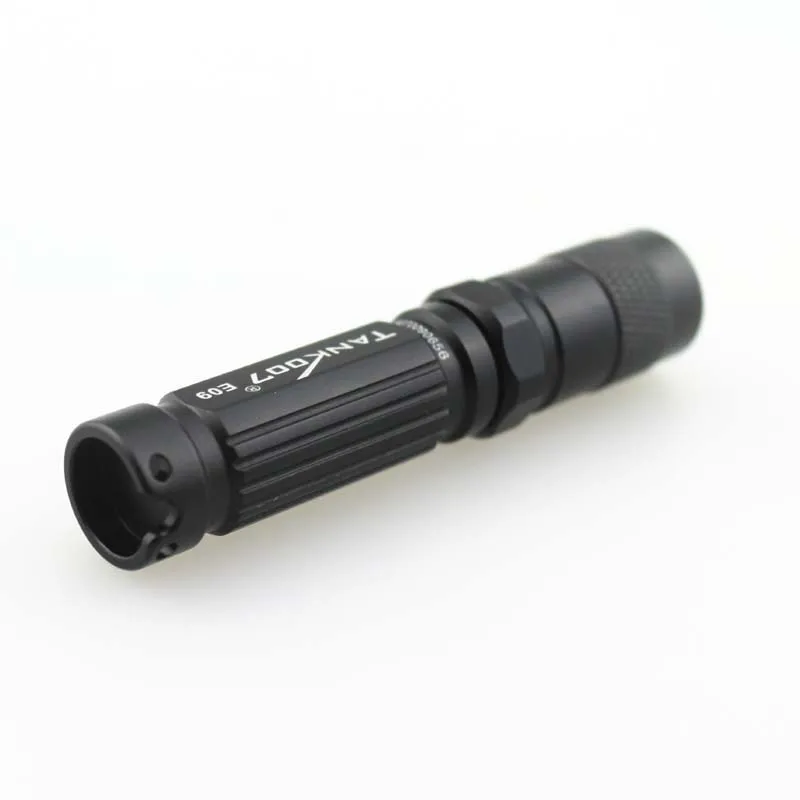 TANK007 E09 CREE XP-E R3 120LM 3-режимный светодиодный мини-фонарик Фонарь(1 х ААА