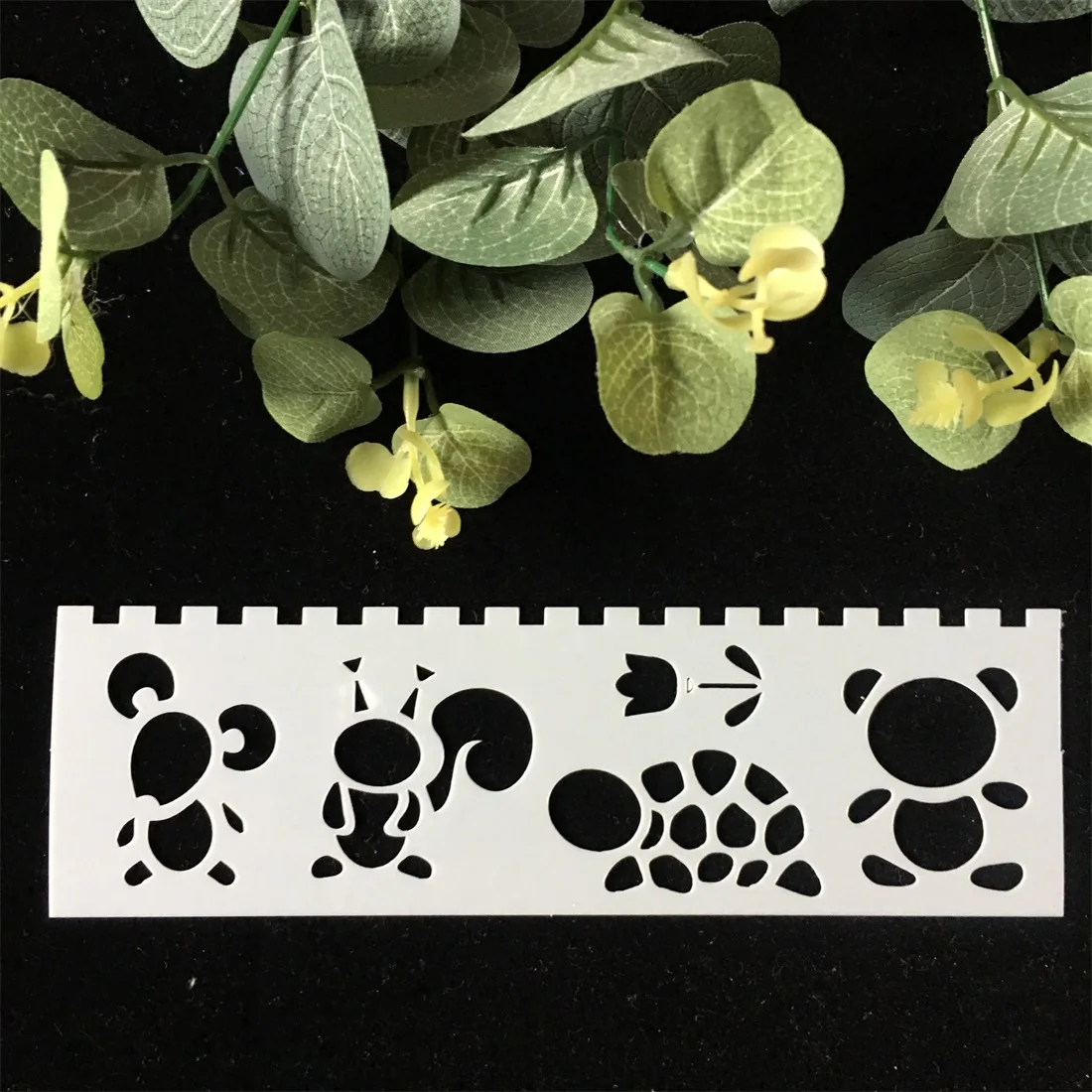 Plastic 18x5cm Mouse Turtle Animals DIY Craft Layering Stencils Wall Paint Scrapbook Stamp Embossing Album Decorative Template | Дом и сад