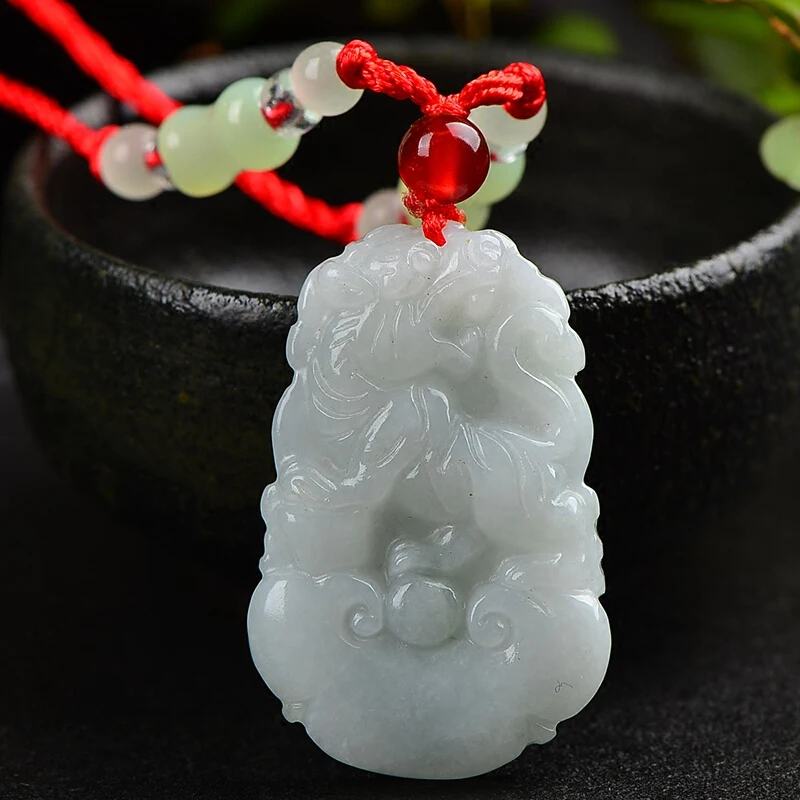 

Natural jadeite Chinese zodiac pendant Zodiac tiger transshipment protective Jade pendant necklace pendant Send a certificate