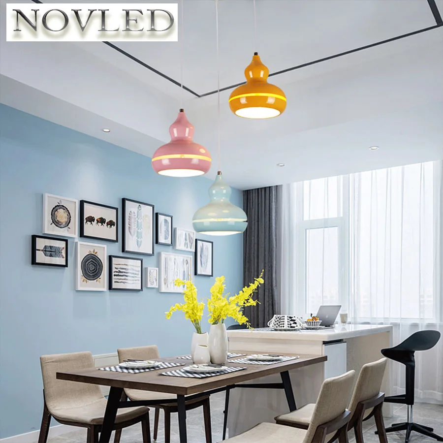 

Simple Modern Art Fashion Wrought Iron Swan LED Chandeliers Three Round Dining Creative Personality Restaurant Bar Lighting