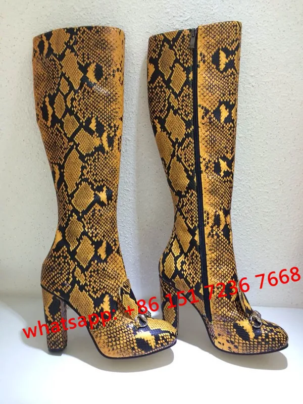 zapatos de cuero de culebra
