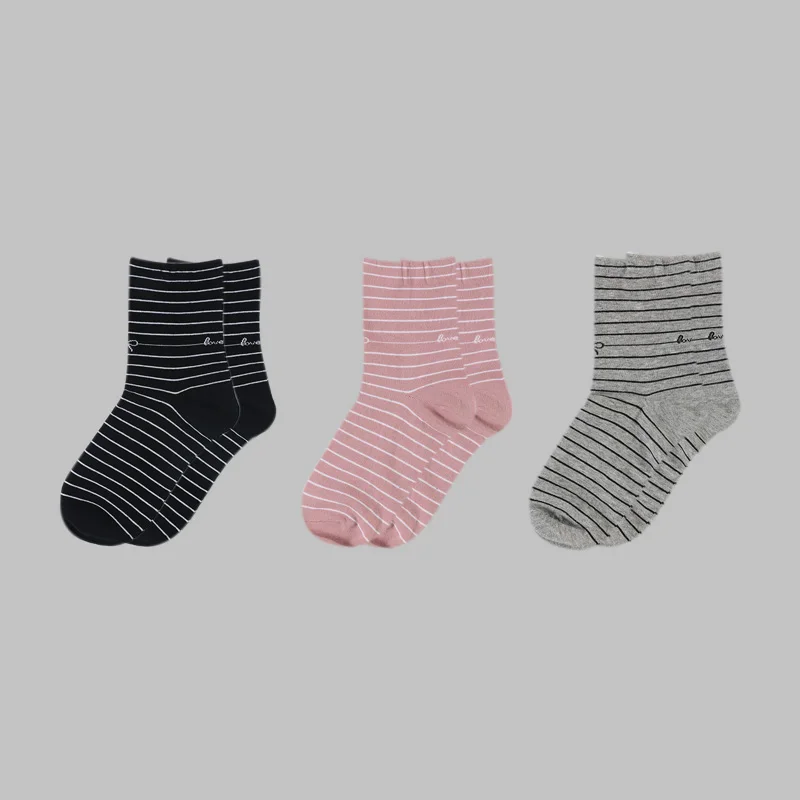 

DONG AI 3 Pairs British Style Happy Socks Women Striped Fashion Design Candy Color Socks Harajuku Casual Meias Calcetines Hombre