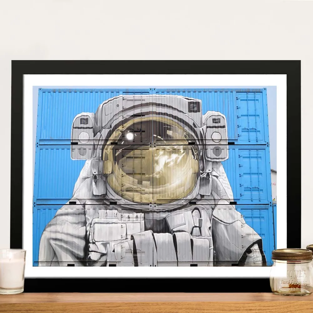 

Graffiti Astronaut Poster Banksy Style Canvas Painting Nordic Posters and Prints Pop Wall Art Picture For Living Room Home Decor
