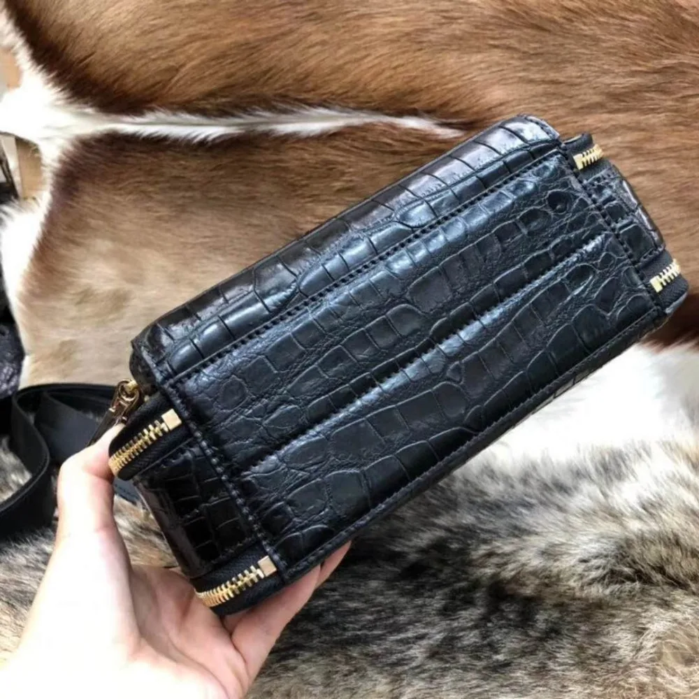 Рисунок 6 - Мужская деловая сумка с кожаным ремешком