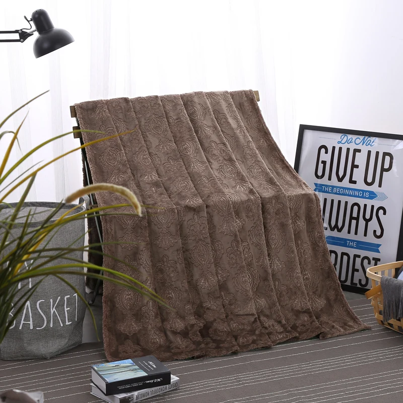 

High quality plush bedspread blanket 200x230cm High Density Super Soft Flannel Blanket to on for the sofa/Bed/Car