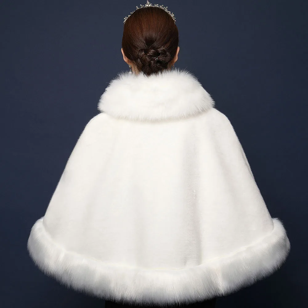 

2019 Real Photos Winter Warm Faux Fur Sleeveless Bridal Bolero for Wedding Dress Beautiful Hot Sale Wedding Shawl Wrap